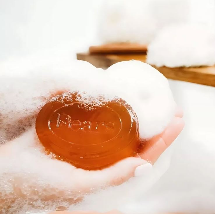 Pears Transparent Classic Soap Amber Appearance Soap Pack Of 6 The Golden Glow of Amber Appearance Moisturiser Soap 125 Gram New Aroma Body Care