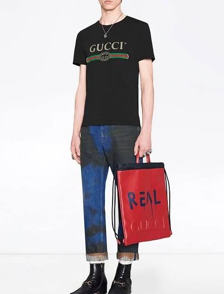 Gucci Tee Short Sleev Tee shirt cotton crew neck Soft, breathable with a classic fit. Perfect for everyday wear, layering, or lounging in comfort and style Black - Large